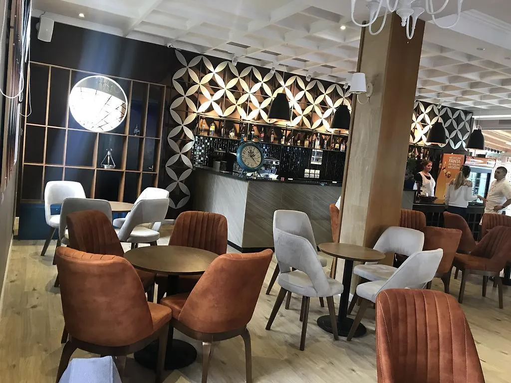 ***  Hotel Jurgen Rinas Albanie