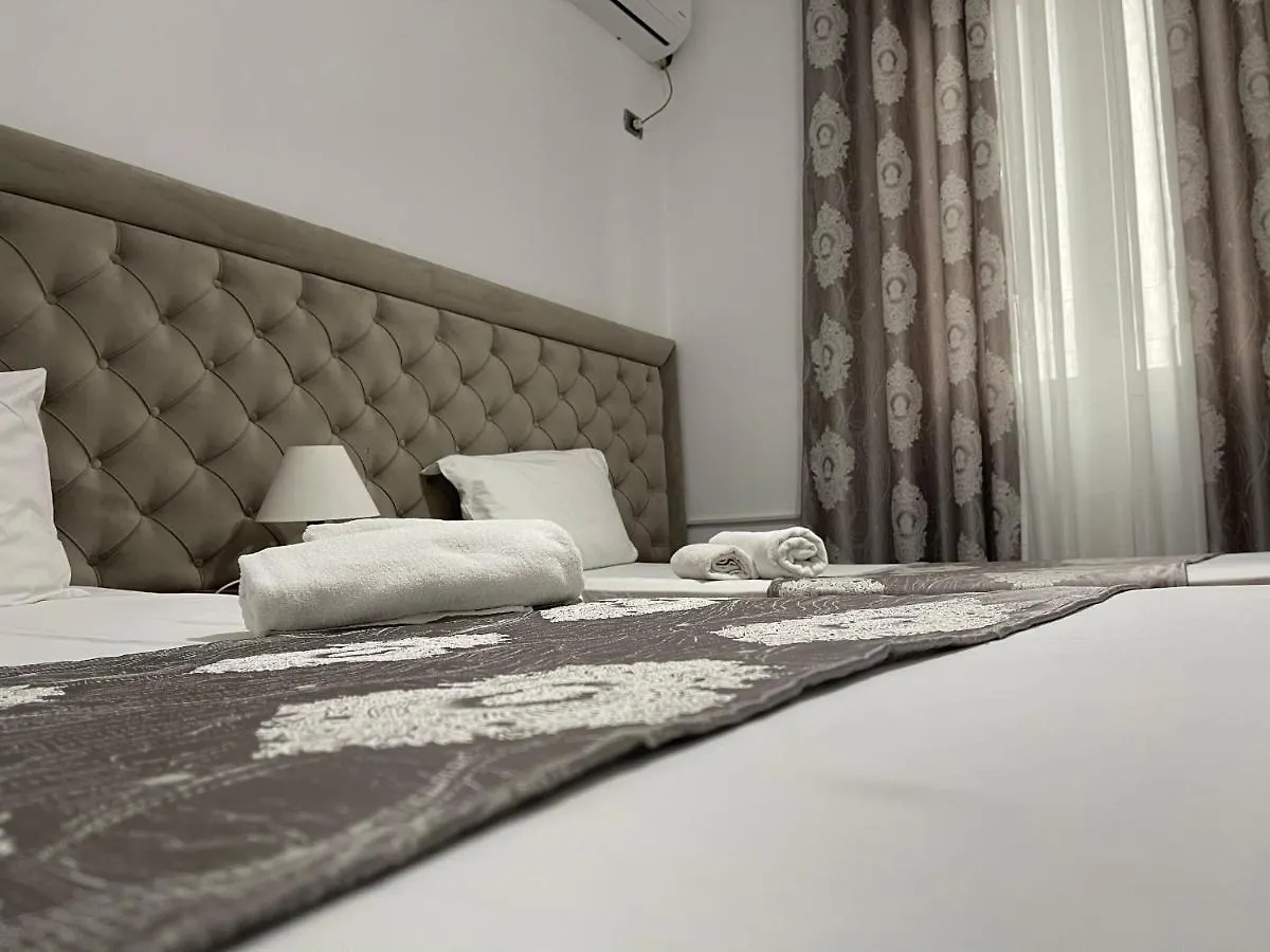 Hotel Jurgen Rinas 3*,