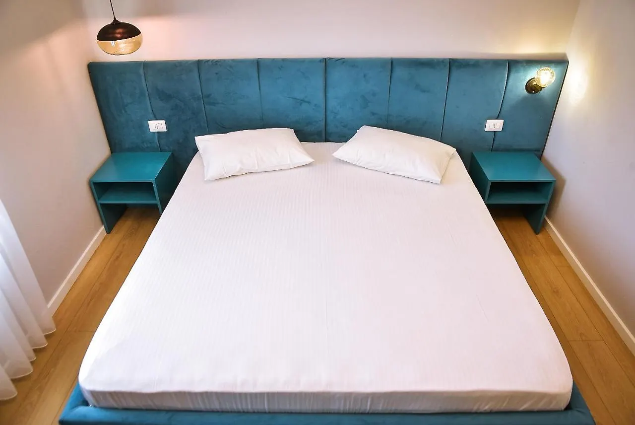 ***  Hotel Jurgen Rinas Albania